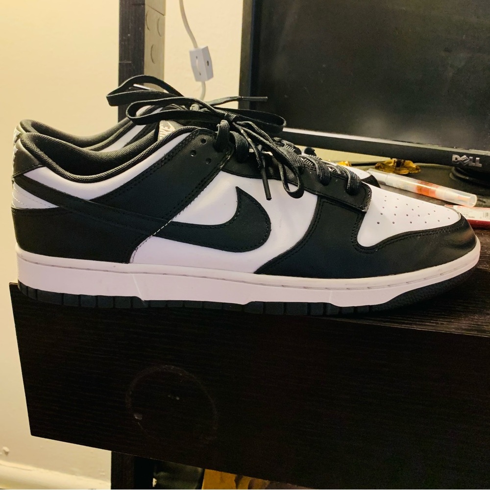 Nike Classic Black and White Low-Tops